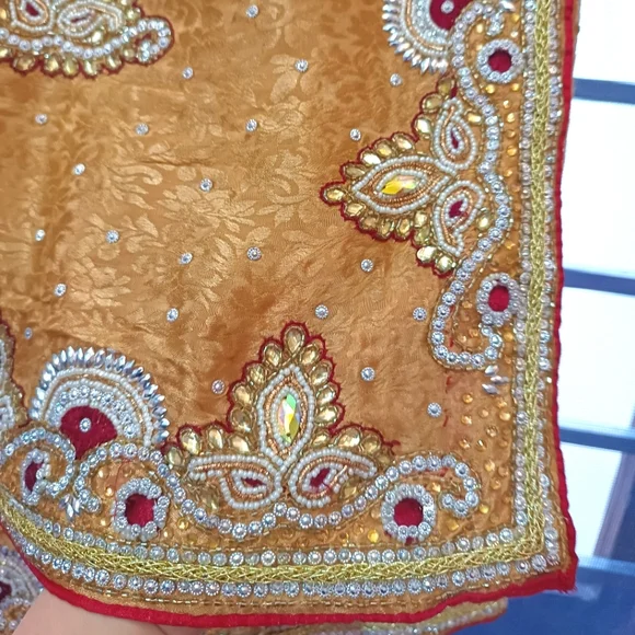 Silk shiny embroidery saree - Picture 4 of 5